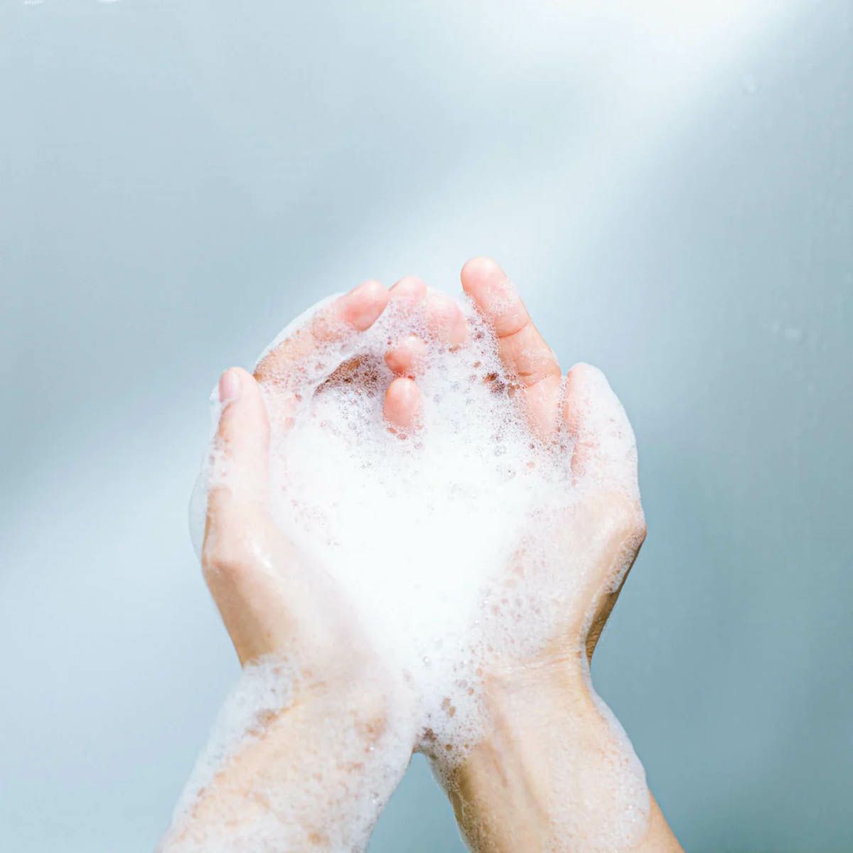 明日 わたしは柿の木にのぼる フェミニンウォッシュ泡の状態